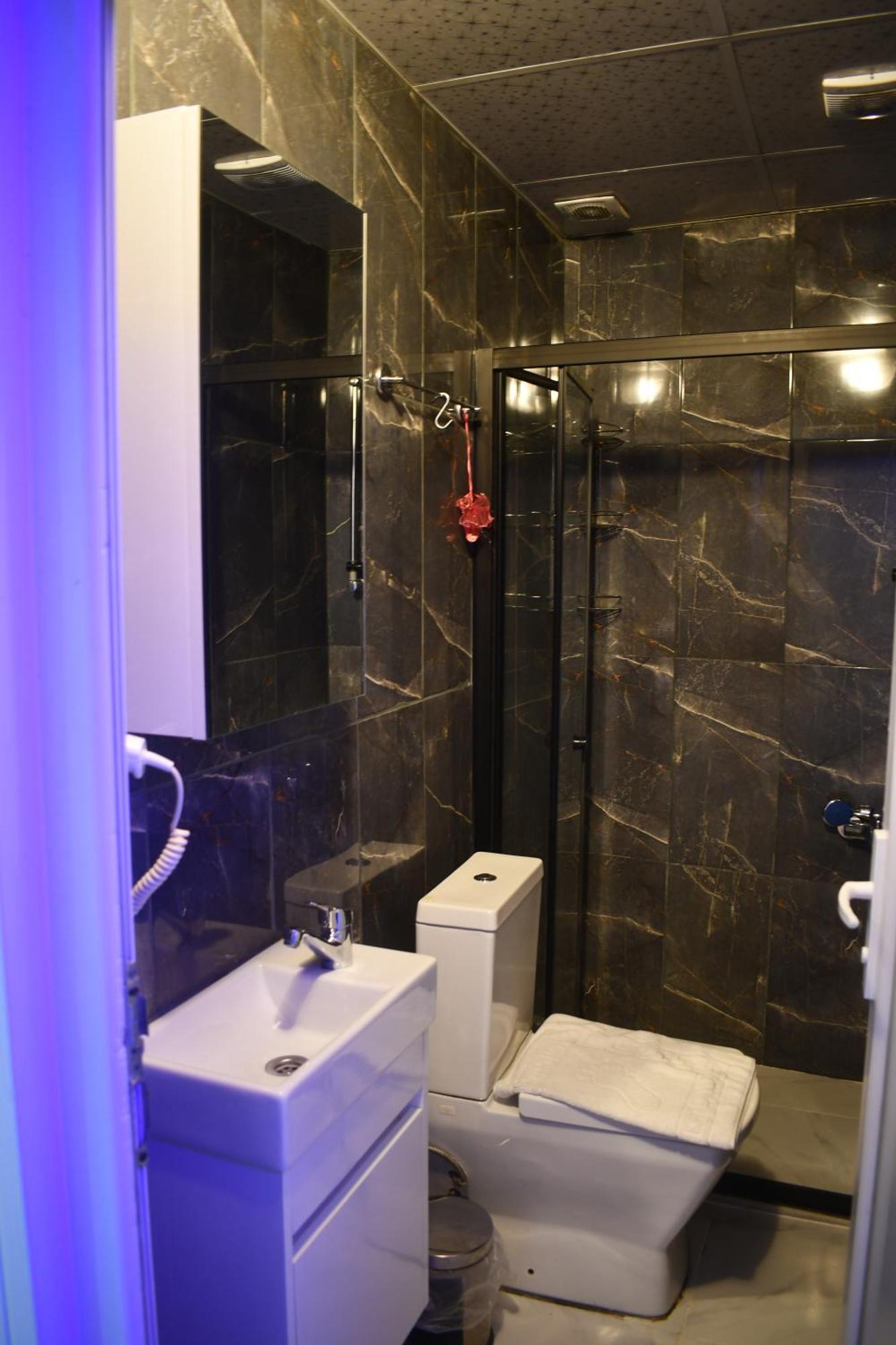 Modena Hotel Истанбул Екстериор снимка